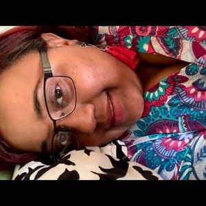 Meet your Posher, Carrie